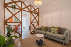 LovelyStay - Peaceful Central Apartment I